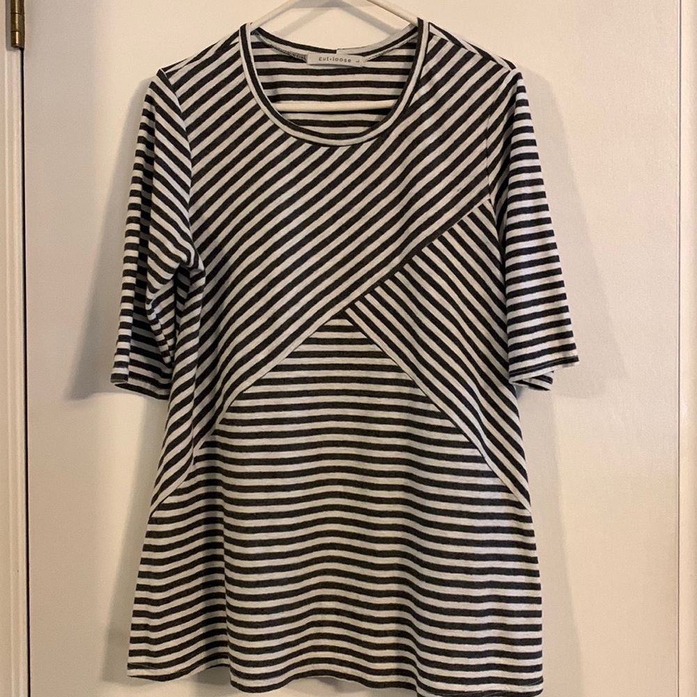 Cut.loose cotton swing top. Charcoal gray and white stripe. Size large.